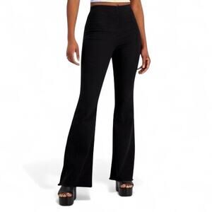 NWT Tinseltown Women’s Hi-Rise Flare Black Denim Jeans — Size 11/30